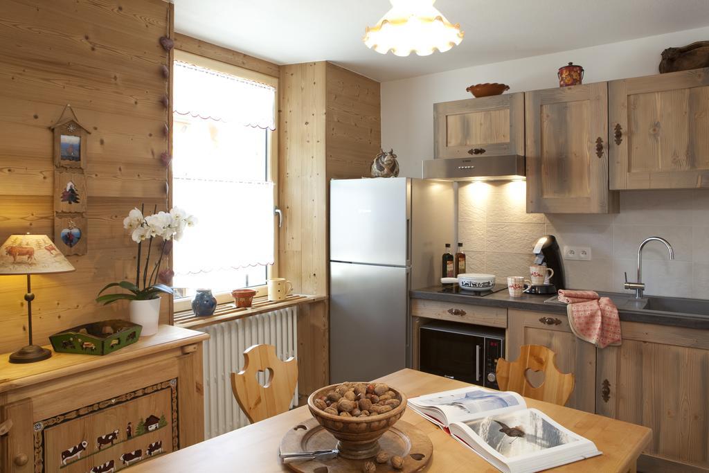 Lullin Appartement Zian Justine מראה חיצוני תמונה